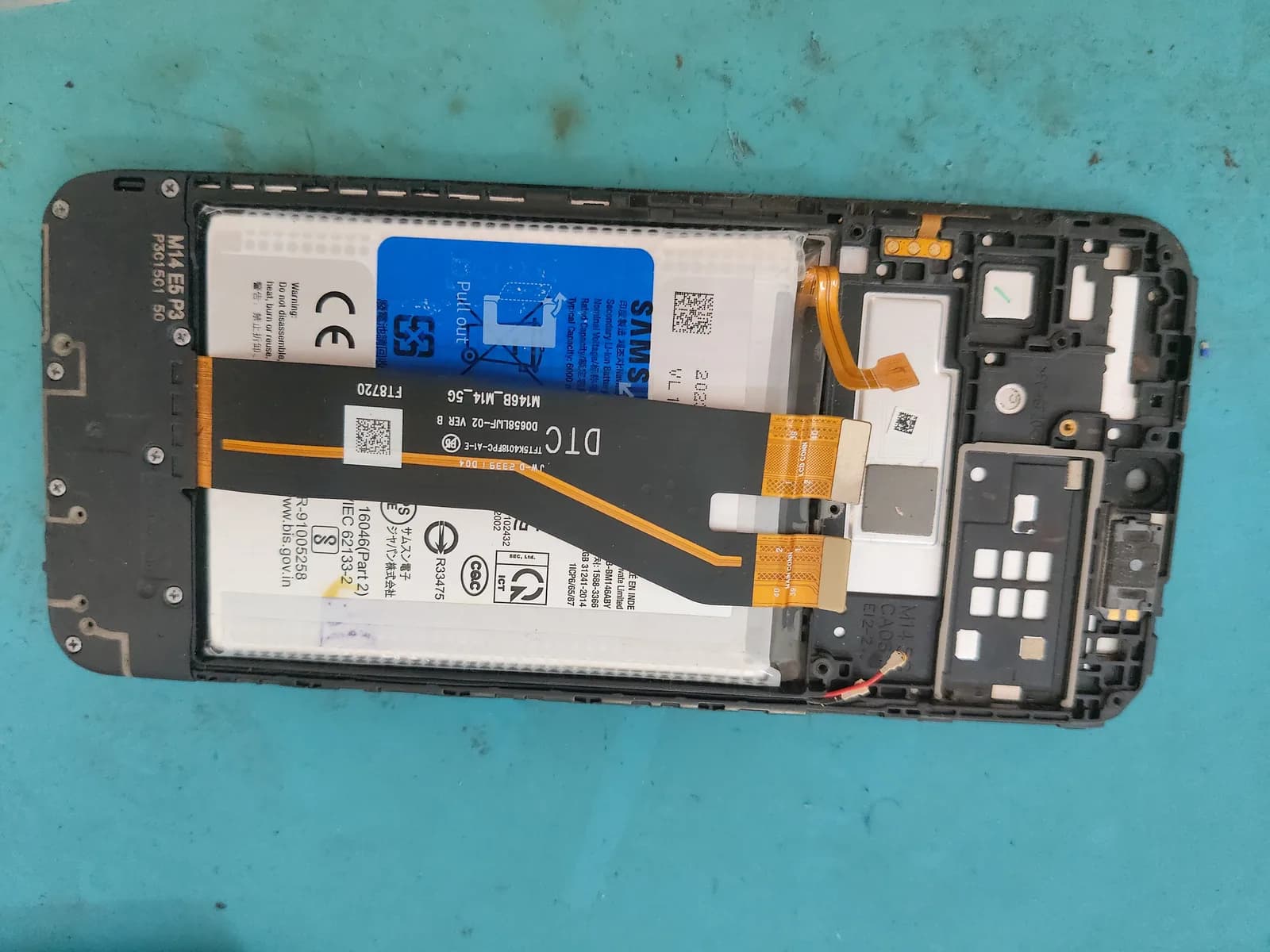 Samsung Galaxy M14 Mobile Display spare part (used)